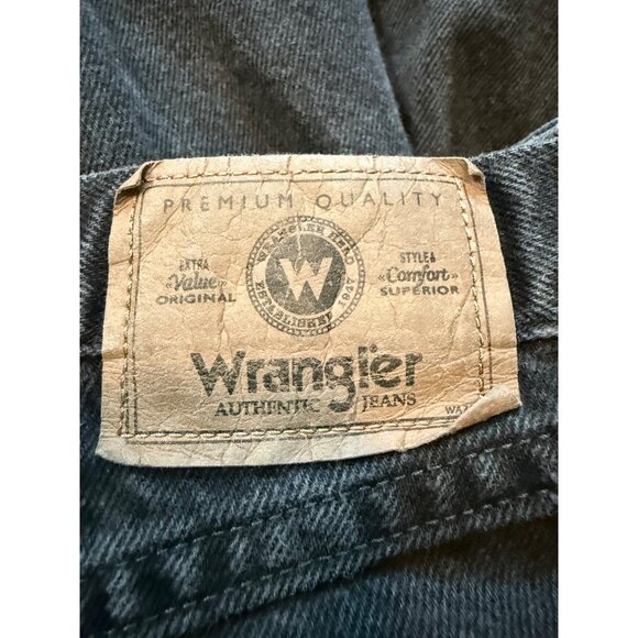 Wrangler Mens Authentic Black Jeans Size 38x32 5 Pocket Straight Leg - Picture 6 of 8